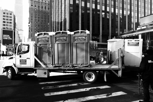 Best Portable bathroom rental  in Indianola, WA